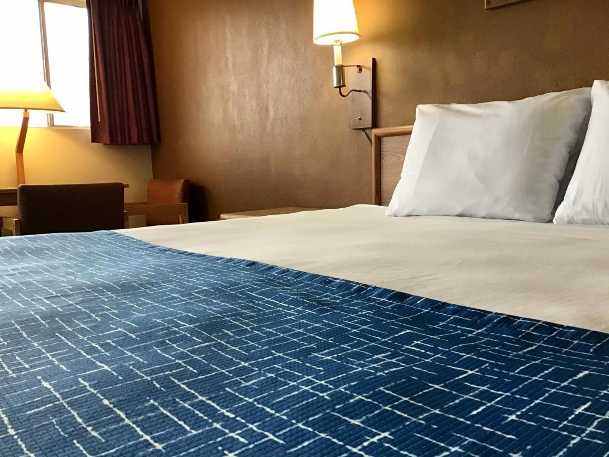 Travelodge By Wyndham Powell Екстер'єр фото