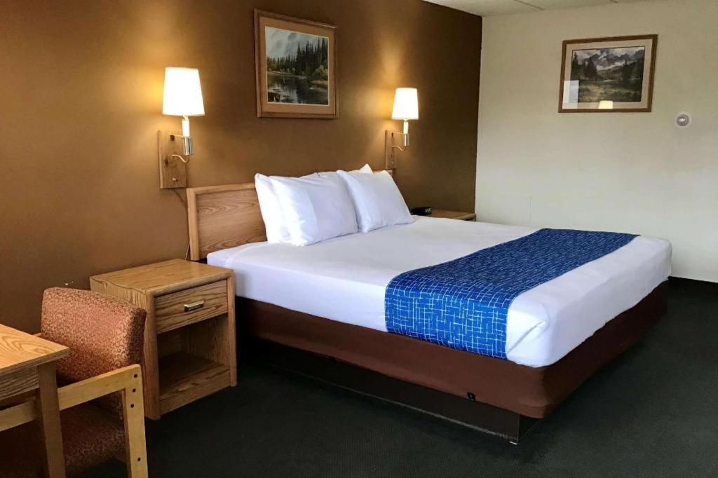 Travelodge By Wyndham Powell Екстер'єр фото