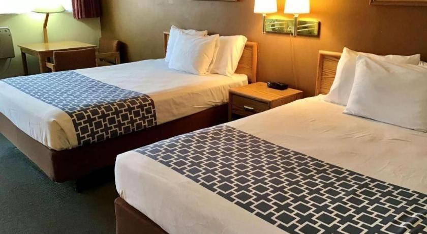 Travelodge By Wyndham Powell Екстер'єр фото